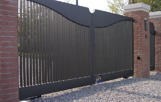 Купить новые ворота Абакан откатные в Феодосии по цене от 82432 руб